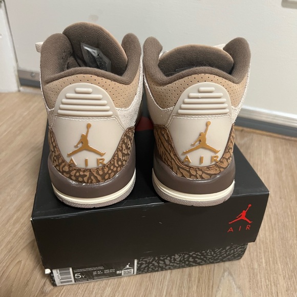 Jordan 3 kids/womens - Picture 3 of 5